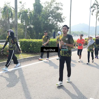 Runner Photo 6939449