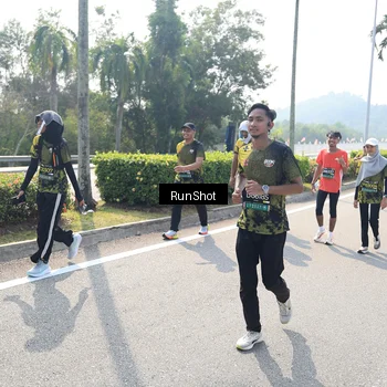 Runner Photo 6939451