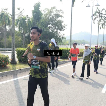 Runner Photo 6939462