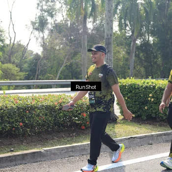 Runner Photo 6939465