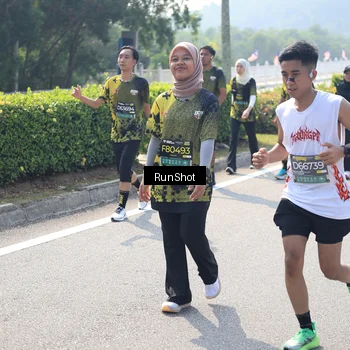 Runner Photo 6939514