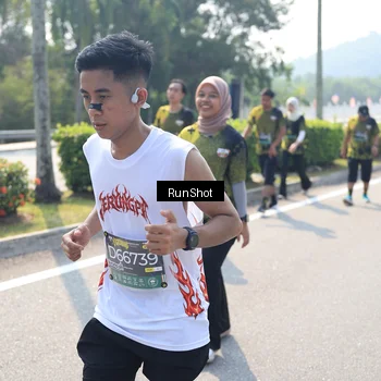 Runner Photo 6939523