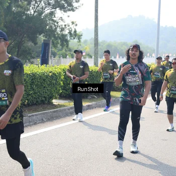 Runner Photo 6939560