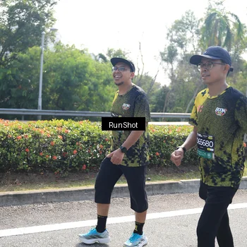 Runner Photo 6939573