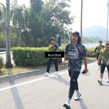 Runner Photo 6939578