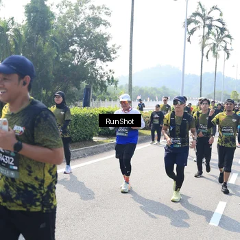 Runner Photo 6939646