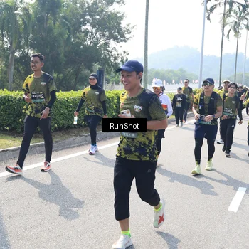 Runner Photo 6939648