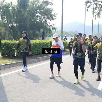 Runner Photo 6939651