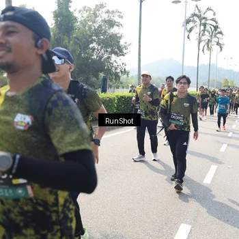 Runner Photo 6939659