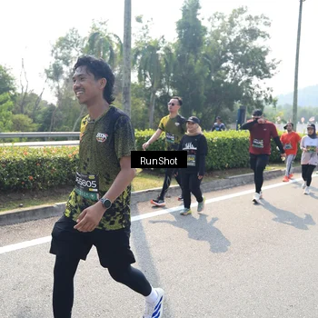 Runner Photo 6939682
