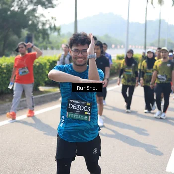 Runner Photo 6939700