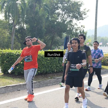 Runner Photo 6939707