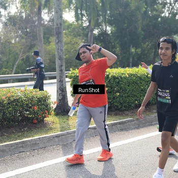 Runner Photo 6939711