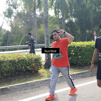 Runner Photo 6939713