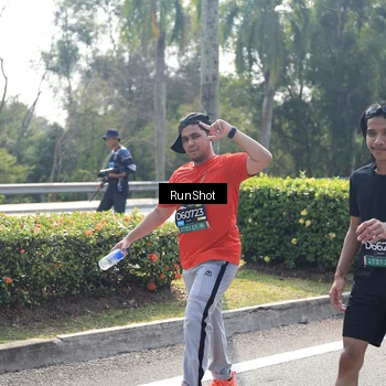 Runner Photo 6939718
