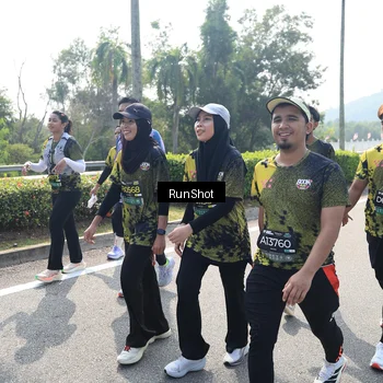 Runner Photo 6939735