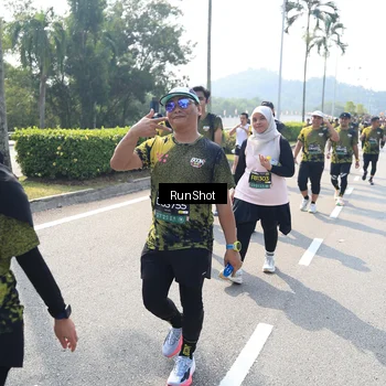 Runner Photo 6939764