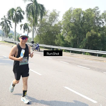 Runner Photo 6939773