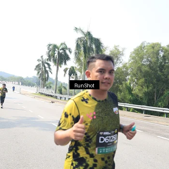 Runner Photo 6939816