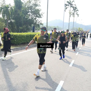 Runner Photo 6939860