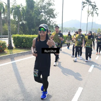 Runner Photo 6939876
