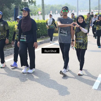 Runner Photo 6939945