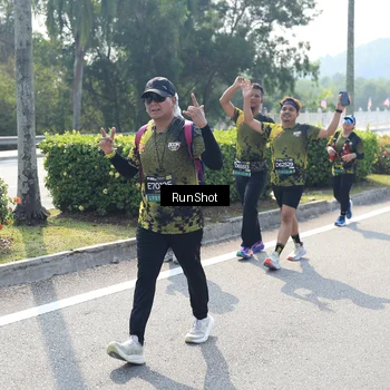 Runner Photo 6939981