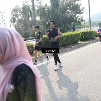 Runner Photo 6940019