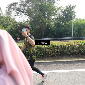 Runner Photo 6940022