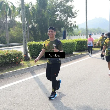 Runner Photo 6940116