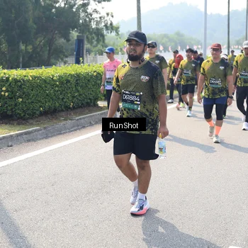 Runner Photo 6940122