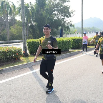 Runner Photo 6940124