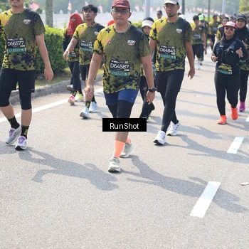 Runner Photo 6940131