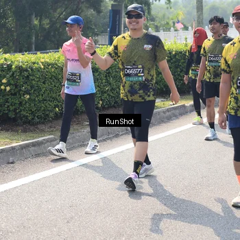 Runner Photo 6940133