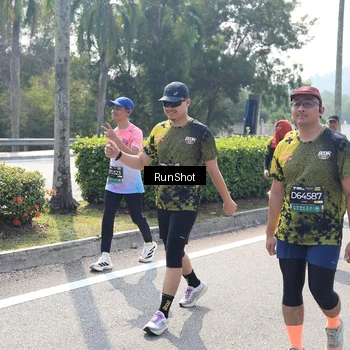 Runner Photo 6940138