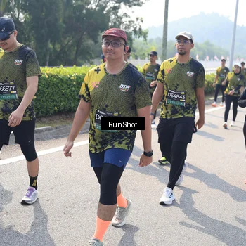 Runner Photo 6940142