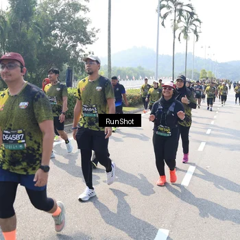 Runner Photo 6940148