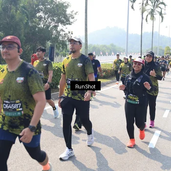 Runner Photo 6940151