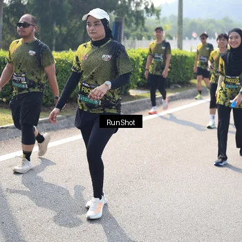 Runner Photo 6940190