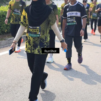 Runner Photo 6940202