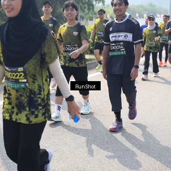 Runner Photo 6940215