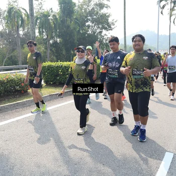 Runner Photo 6940231