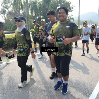 Runner Photo 6940240