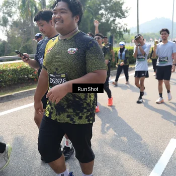 Runner Photo 6940241