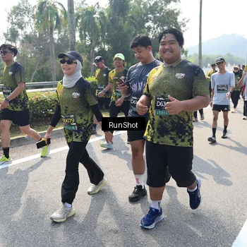 Runner Photo 6940242