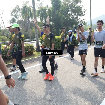 Runner Photo 6940249