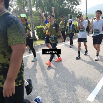 Runner Photo 6940254