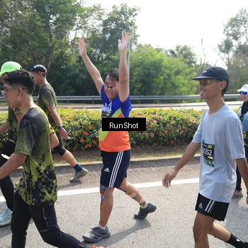 Runner Photo 6940262