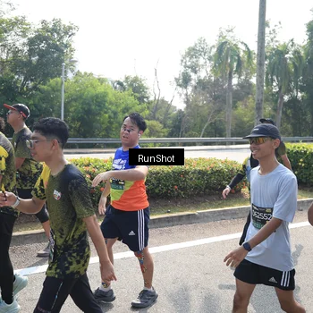 Runner Photo 6940266