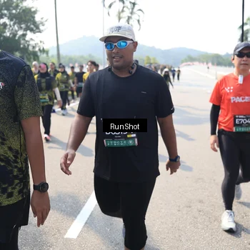 Runner Photo 6940273
